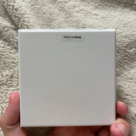 NWT Baublebar “Pencil Me In” Rhinestone Earrings - Picture 3 of 3